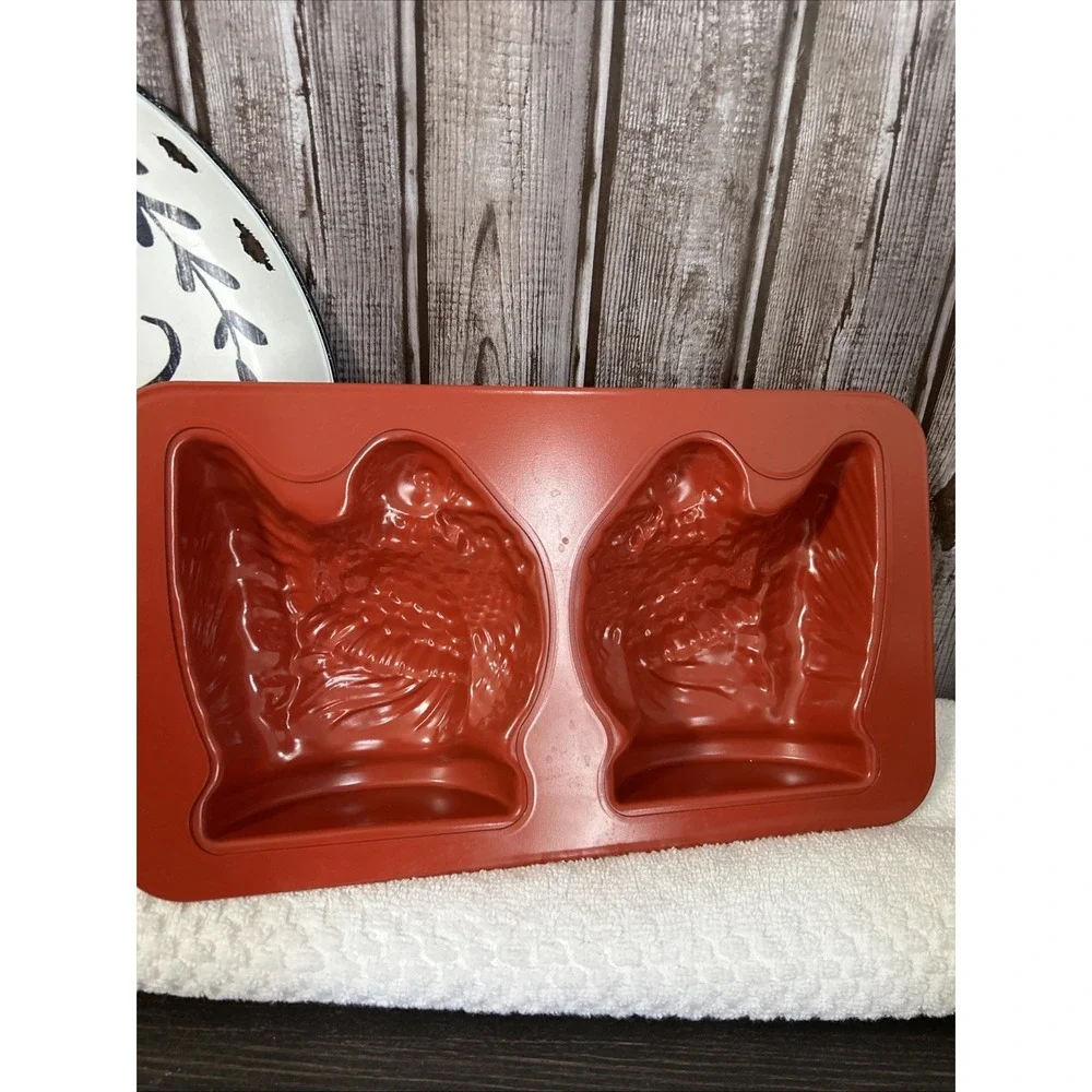 Williams Sonoma NordicWare Turkey Mold Cake Baking Pan Nonstick Thanksgiving‎